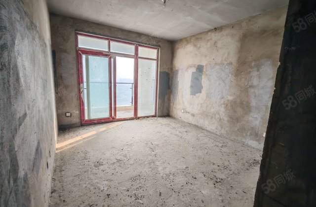 老文轩外国语新房未住，电梯地暖房三室朝阳，观景房带车储免大税