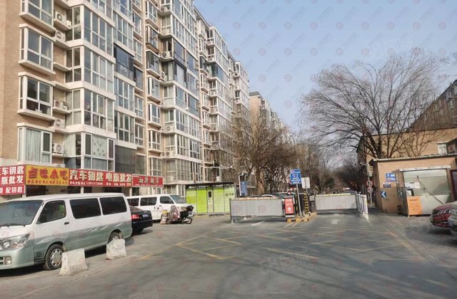 西山枫林(三区)3室2厅125.82㎡439万二手房图片