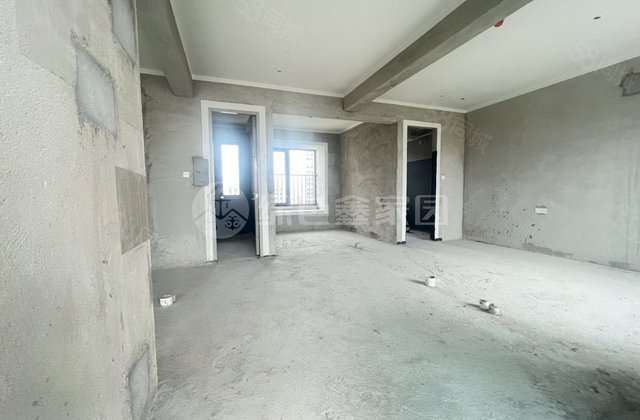 融创玖峯台3室2厅111㎡119万二手房图片