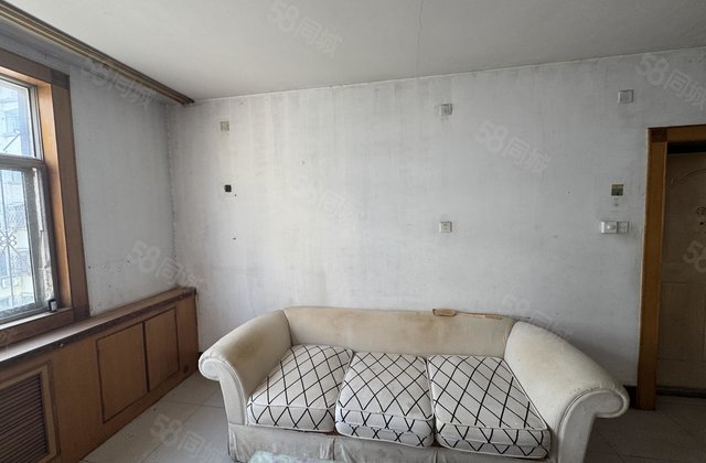兴华路 新水明珠 造纸厂 中通三期 三室朝阳 停车方便急售