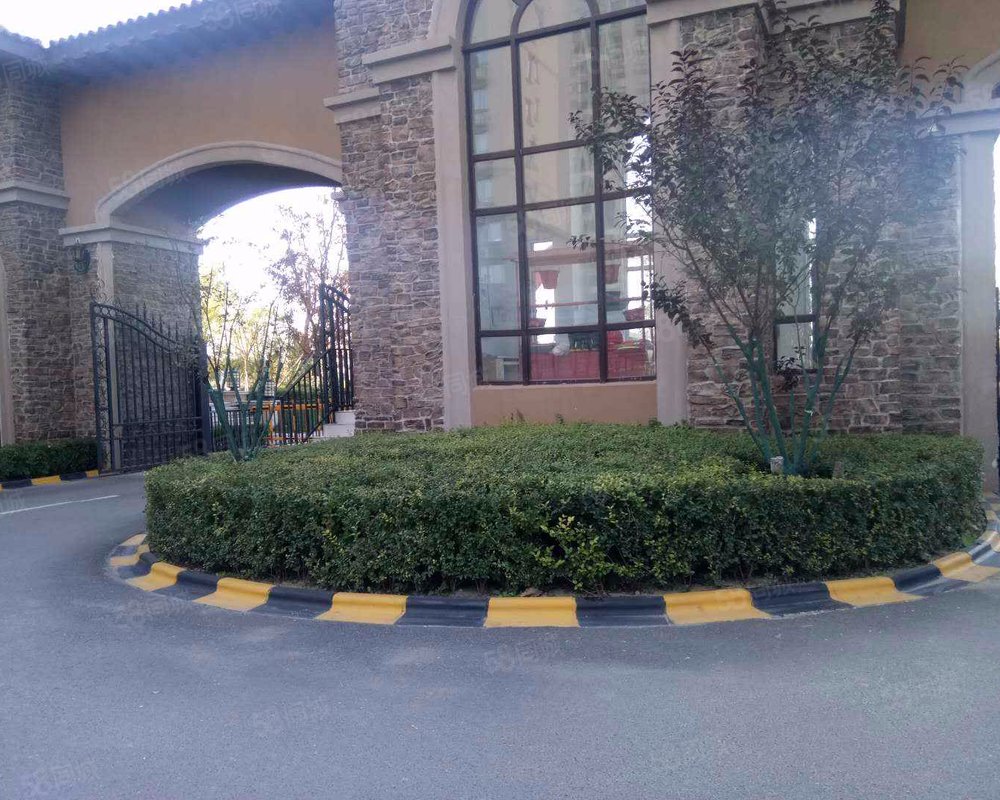 潮白河孔雀城英国宫香醍园(西区)