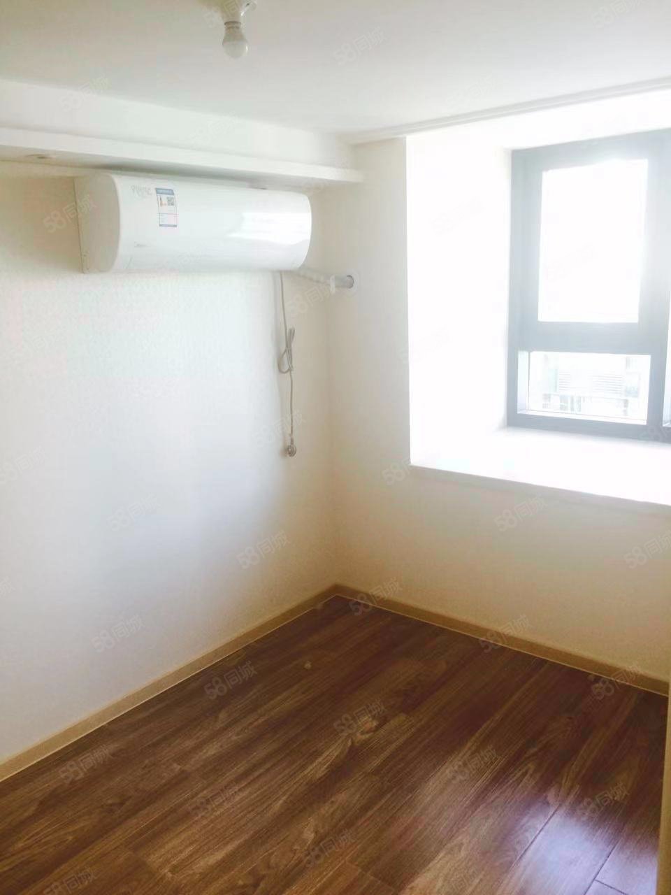 長安壹號2室1廳1衛(wèi)43㎡東250萬