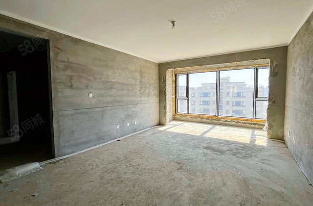 保利天誉3室2厅133.91㎡148万二手房图片