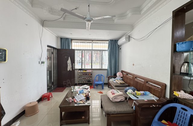 新风苑3室2厅98㎡27.8万二手房图片