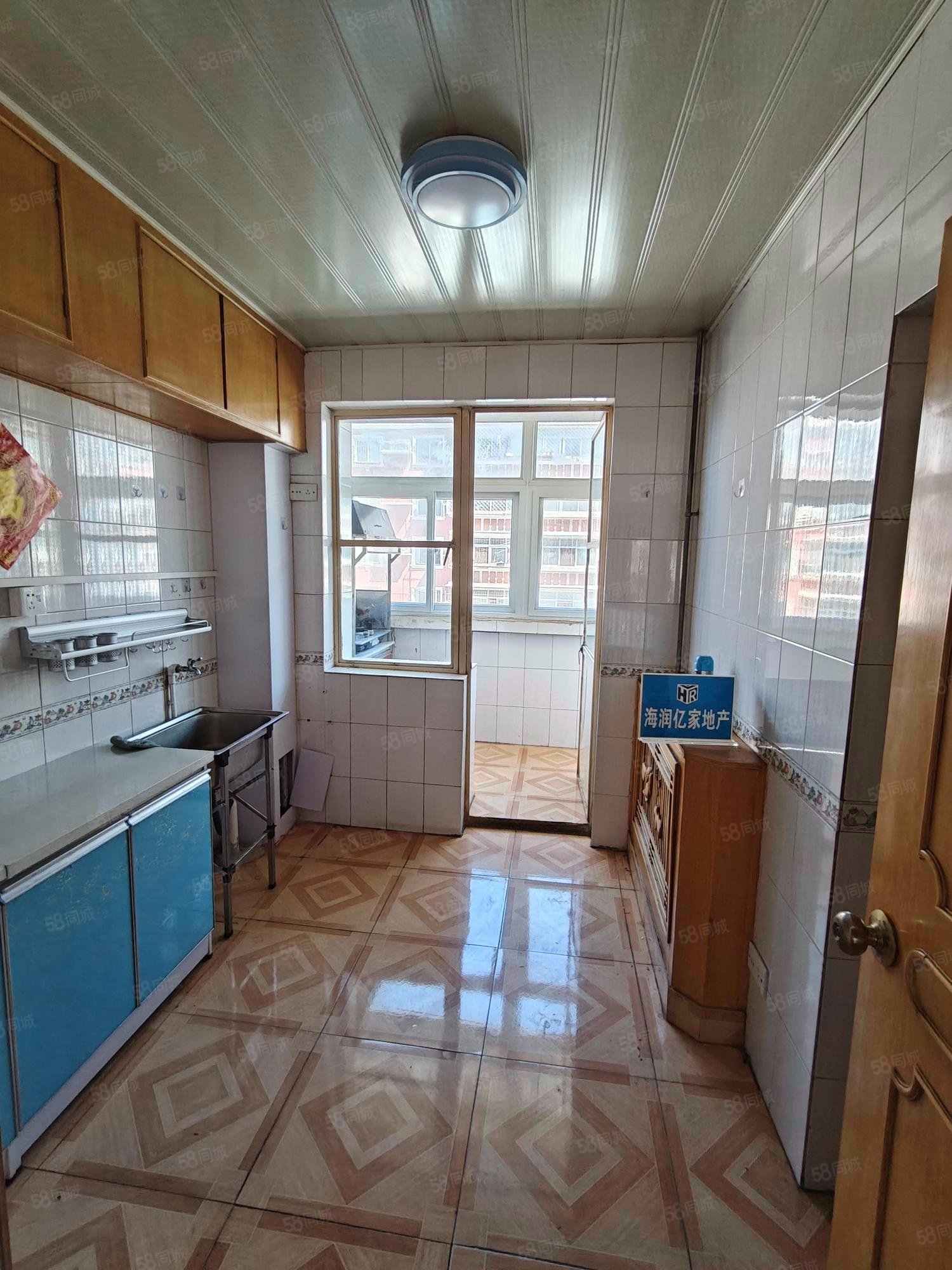 延慶溫泉小區(qū)3室1廳1衛(wèi)102.01㎡南北105萬