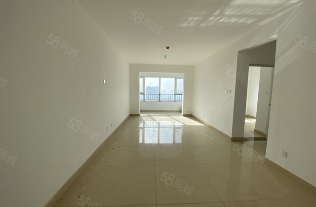 真实在售 东关国际 带车位储藏室 满二年 价格可谈