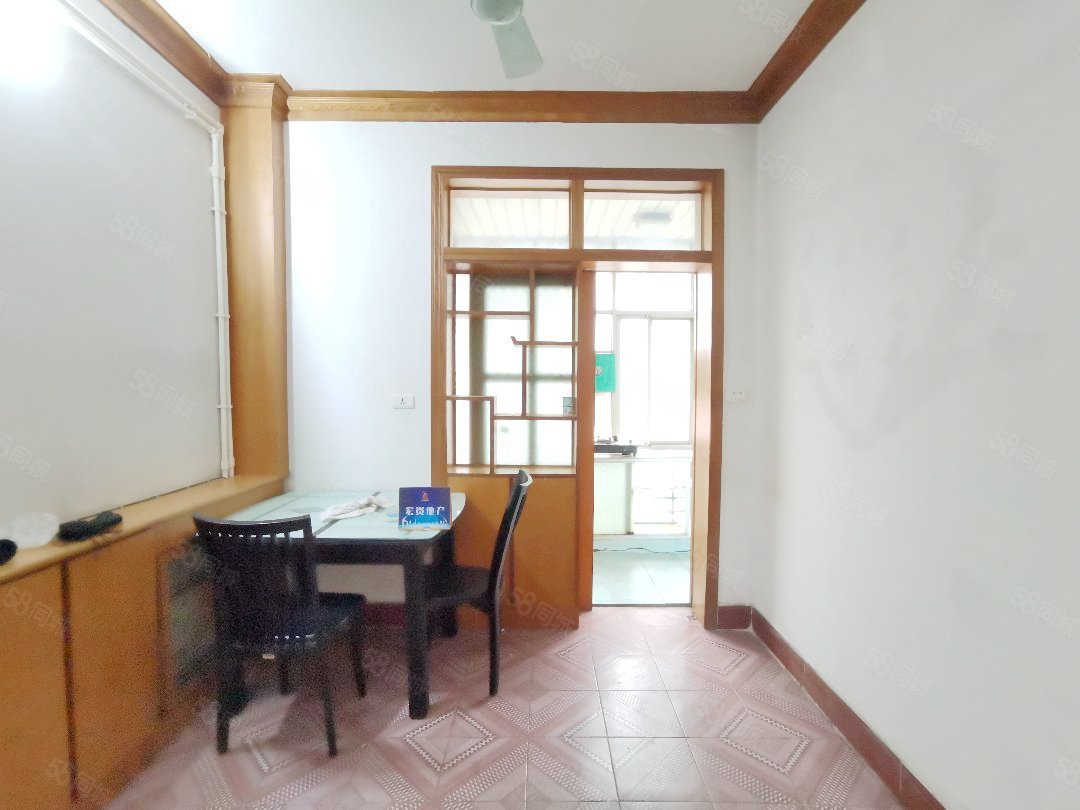 虹美新村3室1厅1卫55㎡南北14.8万