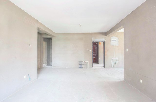 香颂3室2厅141.18㎡120万二手房图片