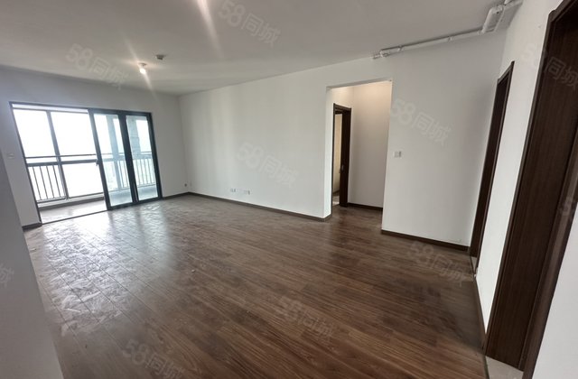 中骏宝龙广场4室2厅131㎡150万二手房图片