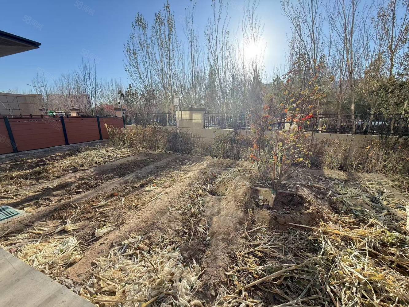 华韵锦园3室2厅2卫140㎡南北98万