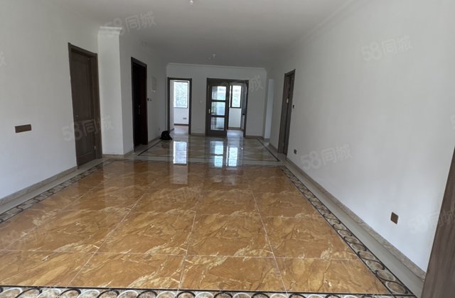 带车位新房未住4四总高17层