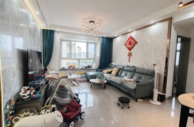 新出金柱绿城！免大税！商品房带车位！西边户！