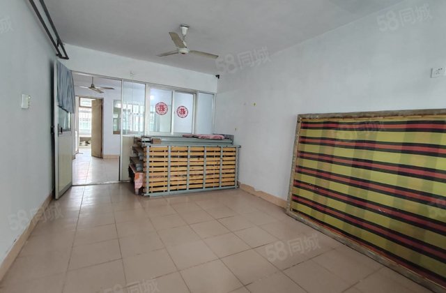 安阜街小区3室1厅100㎡69万二手房图片