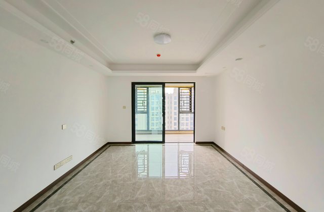 绿地城际空间站4室2厅141.4㎡127万二手房图片