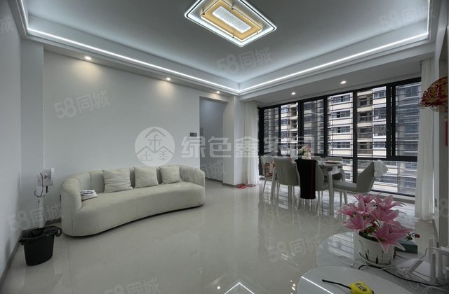 小洋龙铁名苑3室2厅79.37㎡45.8万二手房图片