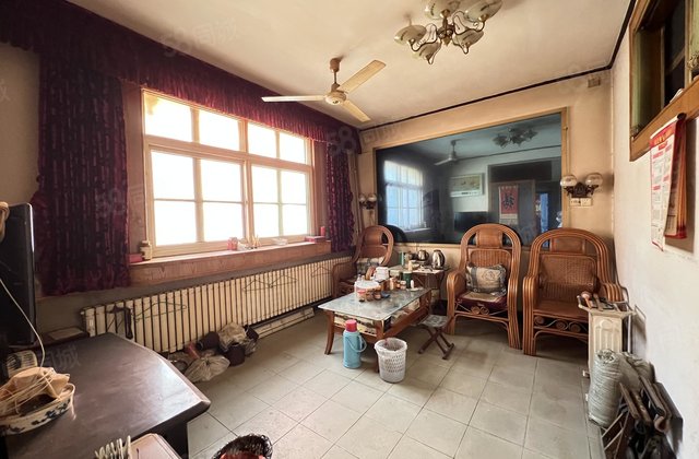 急售市中心位置市中心大楼，有钥匙聊建家属院 三中东昌交通便捷