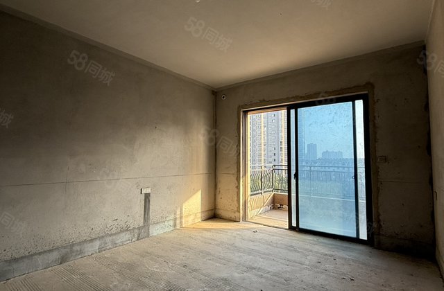 碧桂园嘉山首府5室2厅266㎡168万二手房图片