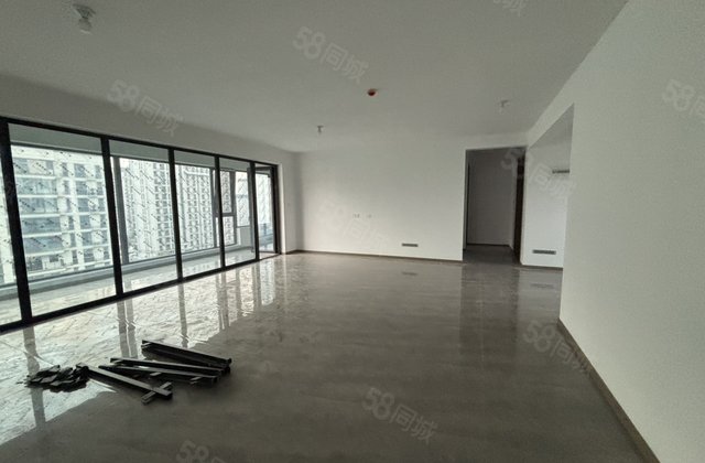 一实验 城市芳华澜园 总高11层一梯两户 带车位储藏室纯新房