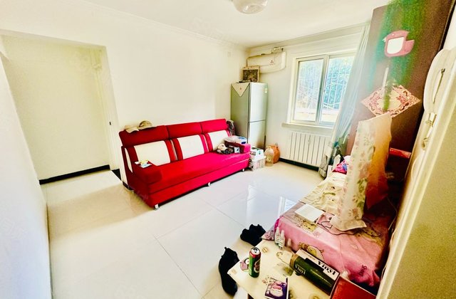 古城街道燕山水泥廠社區(qū)2室1廳1衛(wèi)62.34㎡南北190萬