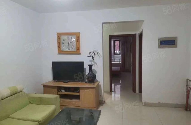 香江附近电梯小三室，免大税，看房方便更多房源