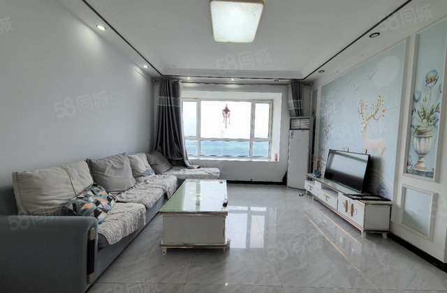 新一中附近 边户 三室双卫 精装修 送车位储 户型方正