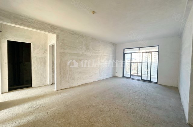 中大国际广场3室2厅130.04㎡83.6万二手房图片