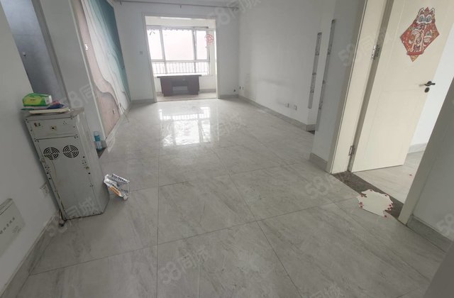 捡  啦 东昌路 大润发 中央丽都好楼层双卫 急售免大税可谈