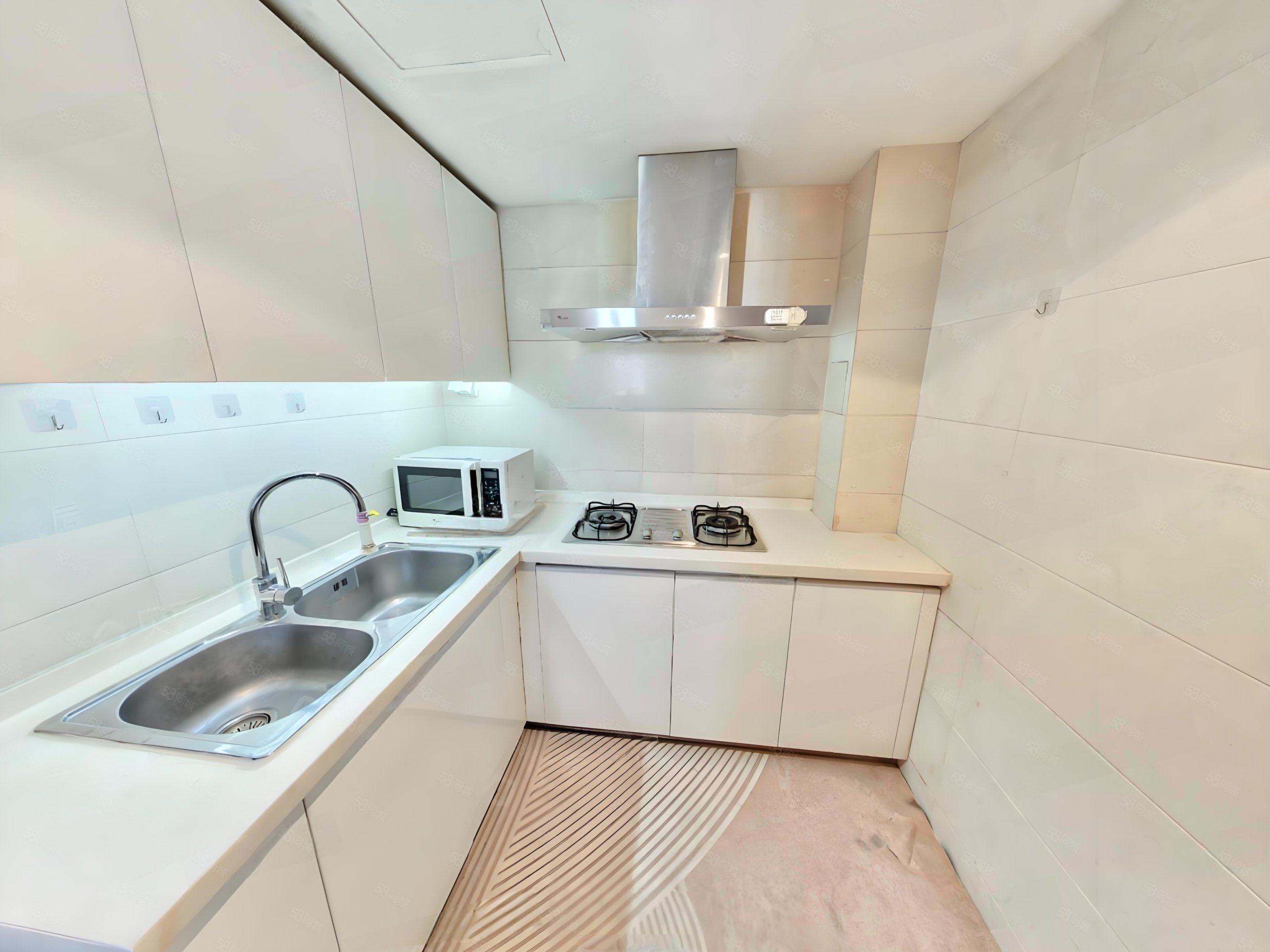 遠(yuǎn)洋新干線2室2廳1衛(wèi)99.79㎡南北639萬(wàn)