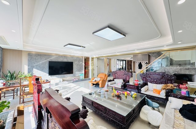 区政府   实验时代中通豪园 顶层复式大平层 带大露台