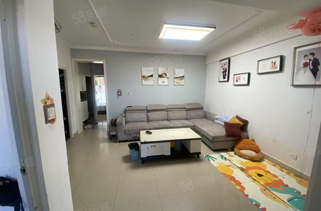 75万六中中央丽都 帝景 附近 宝徕花园 满五   中间楼层