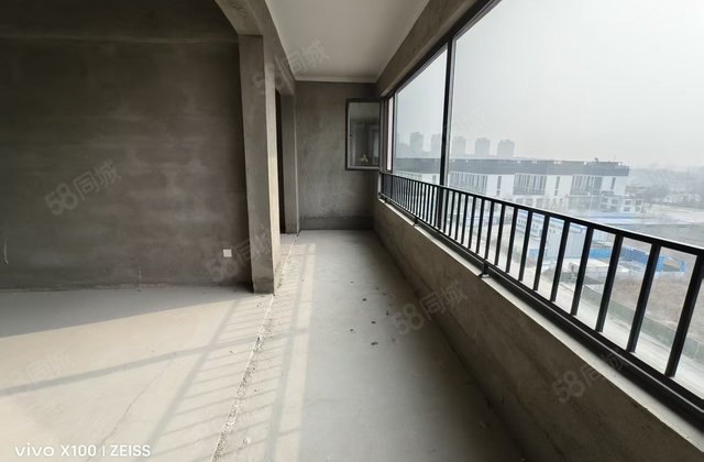 东郡华庭4室2厅153㎡78万二手房图片