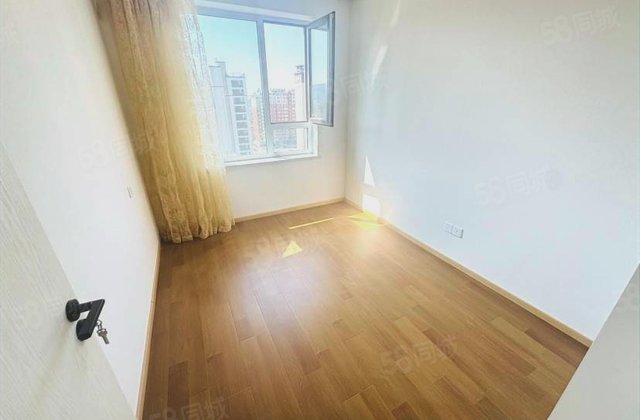 吴中府3室1厅65㎡45万二手房图片