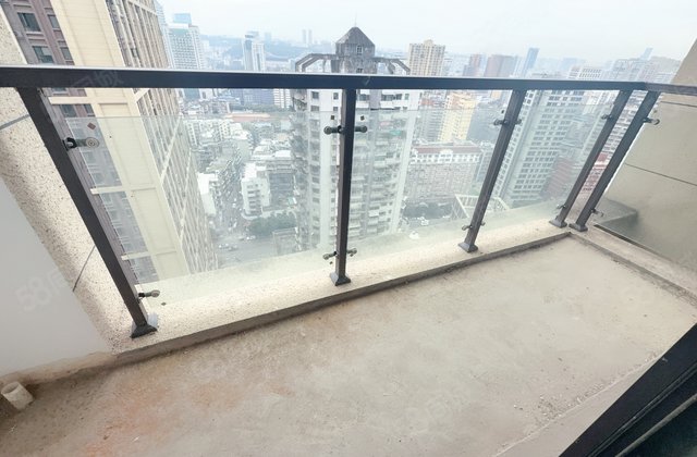 雍华阁3室2厅120㎡108万二手房图片