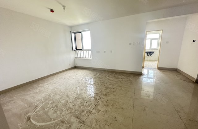 郑坑 三室两厅  面积大       采光好 好楼层 急售