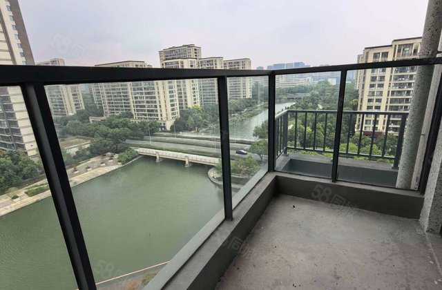 清逸东苑3室2厅109.5㎡240万二手房图片