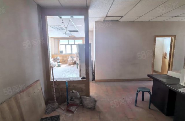 成基大厦3室2厅183.06㎡129万二手房图片