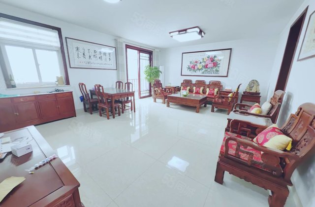 摩天轮旁西安交大，新东方龙湾，观湖景，老文轩，带车位储藏室