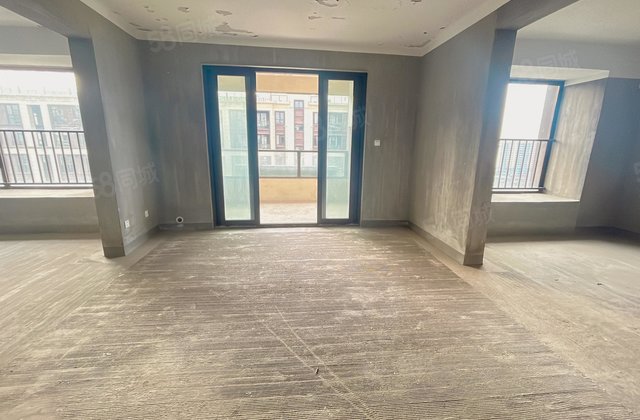 翼天壹号院4室2厅127.81㎡59.8万二手房图片