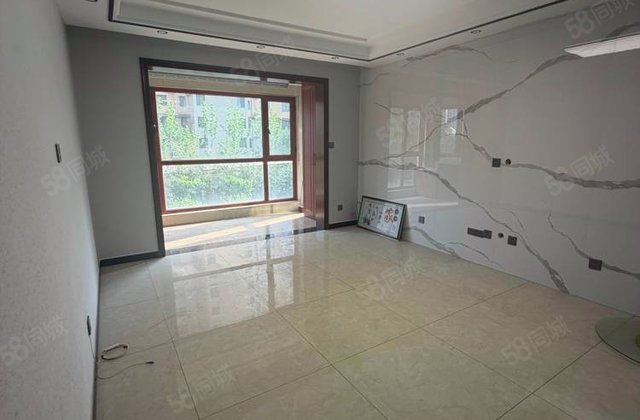 中景华庭B区(公寓住宅)3室2厅123.6㎡108万二手房图片