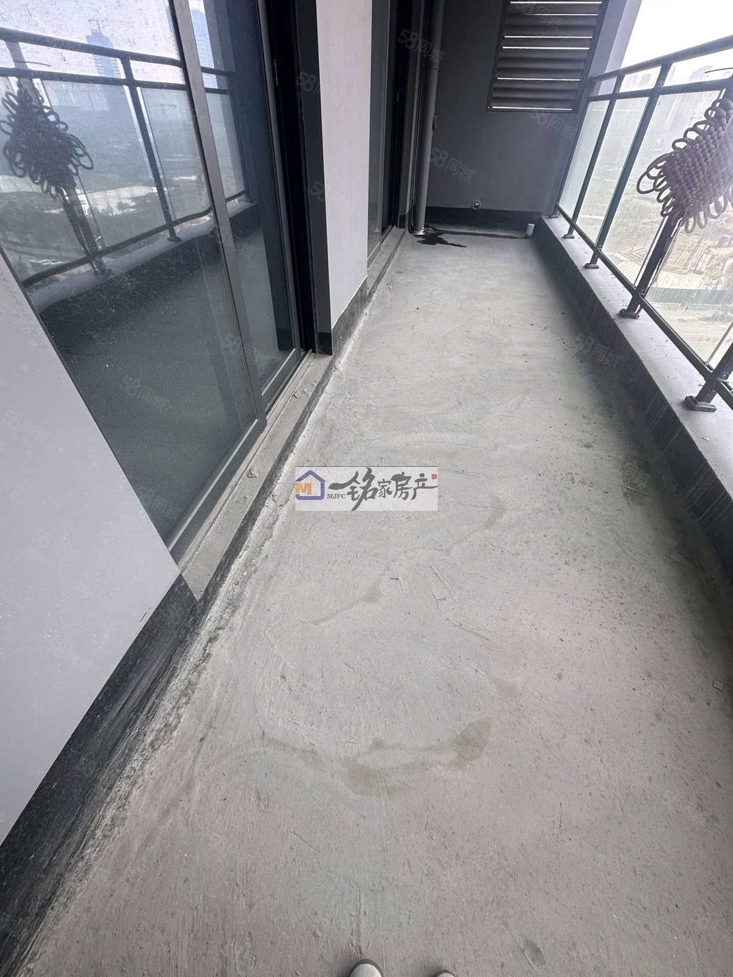 桃李江山3室2厅2卫118㎡南北78万