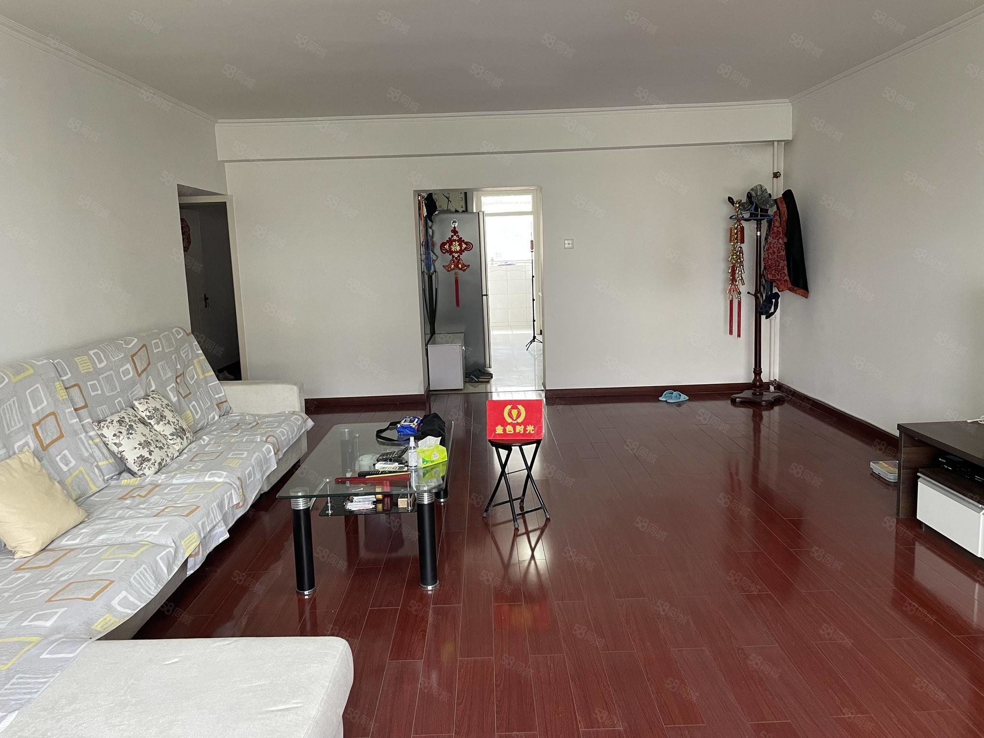 京溪小區(qū)3室2廳2衛(wèi)136.88㎡南北88萬