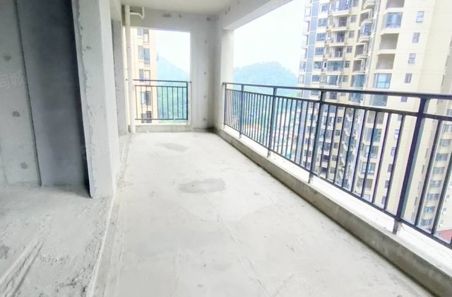 吉大汉学仕府3室2厅122㎡63.8万二手房图片