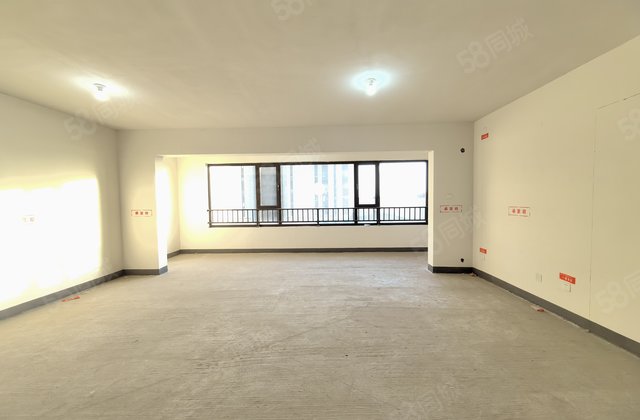 中海铂悦公馆3室2厅123㎡71万二手房图片