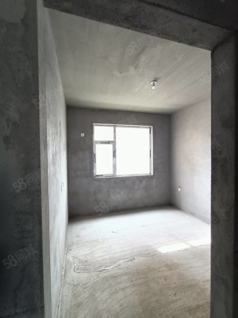 华铭阳光府3室2厅1卫107㎡南北80万