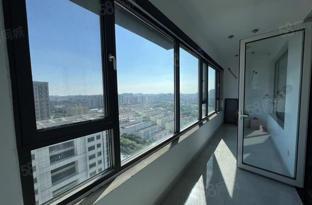 赠车位！免大税！     校南邻！新房未住！开发区现代御园！