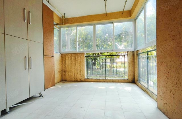 万科双水岸3室2厅129.57㎡105万二手房图片