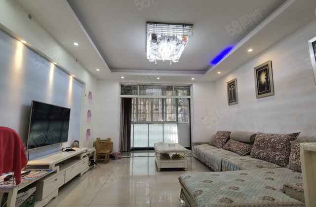 凯滨爱丁堡国际社区3室2厅124㎡54.8万二手房图片