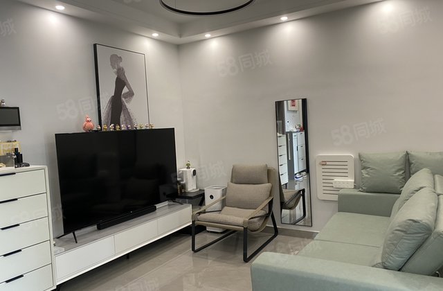 房东真心出售 人民公园附近孟达中央帝景 精婚房免大税带储藏室