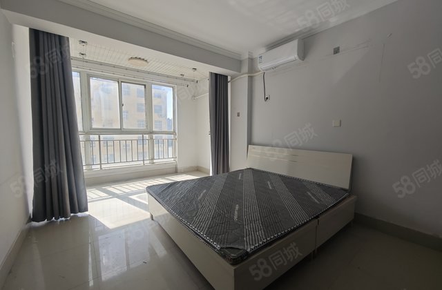 香江 海源丽都西 三室两厅 地暖 免大税 有钥匙 停车方便