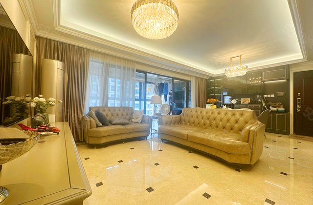 中国铁建西派城A区4室2厅134.96㎡358万二手房图片